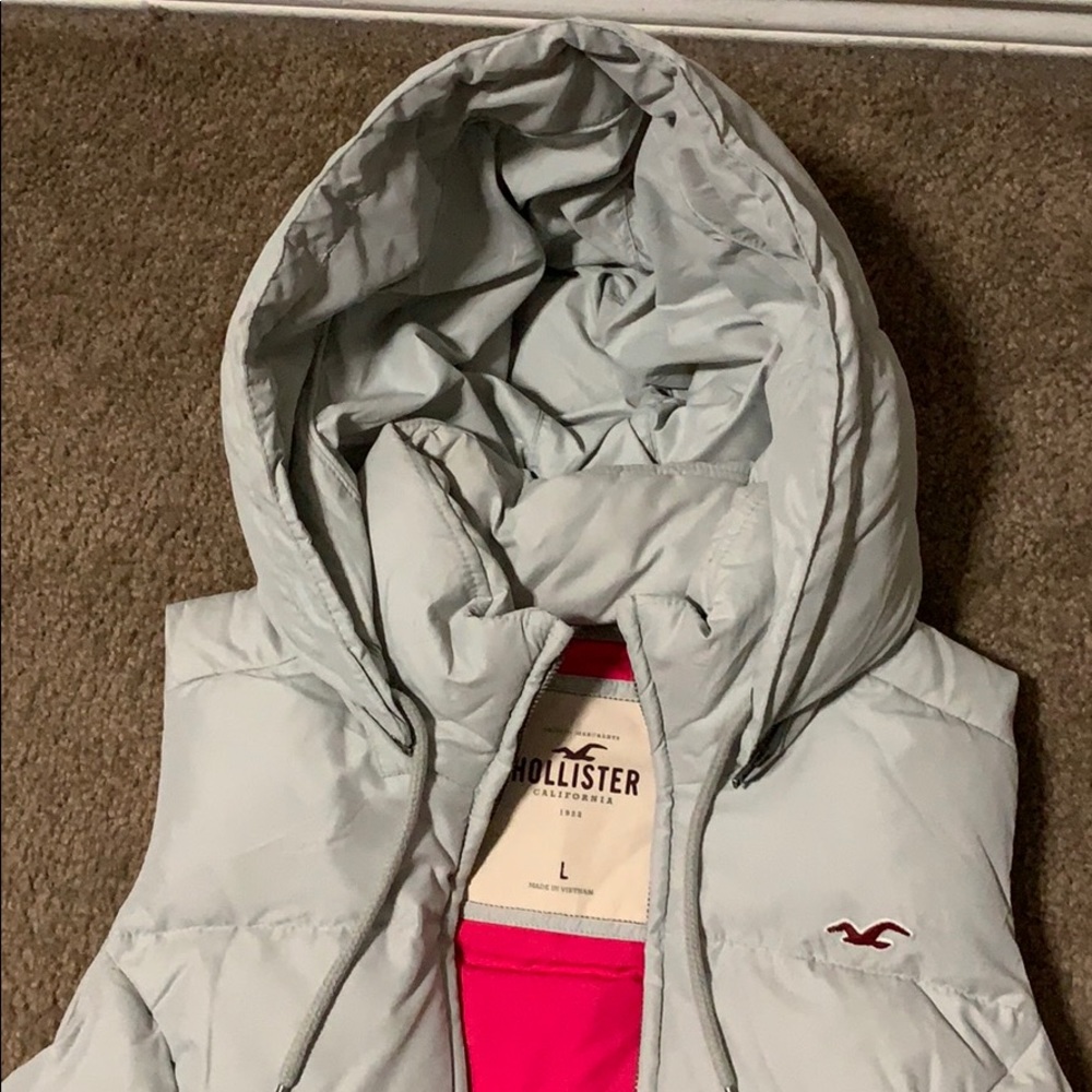 Hollister puffy vest